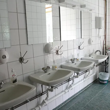 Leir Hostel *